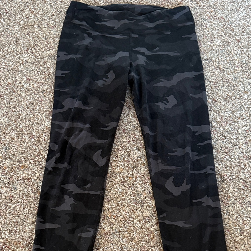 Athleta Girls Black Camouflage Leggings